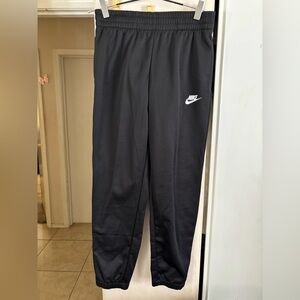NWOT Nike Kids Black Jogger Sweatpants with White Swoosh and pockets, Size Large